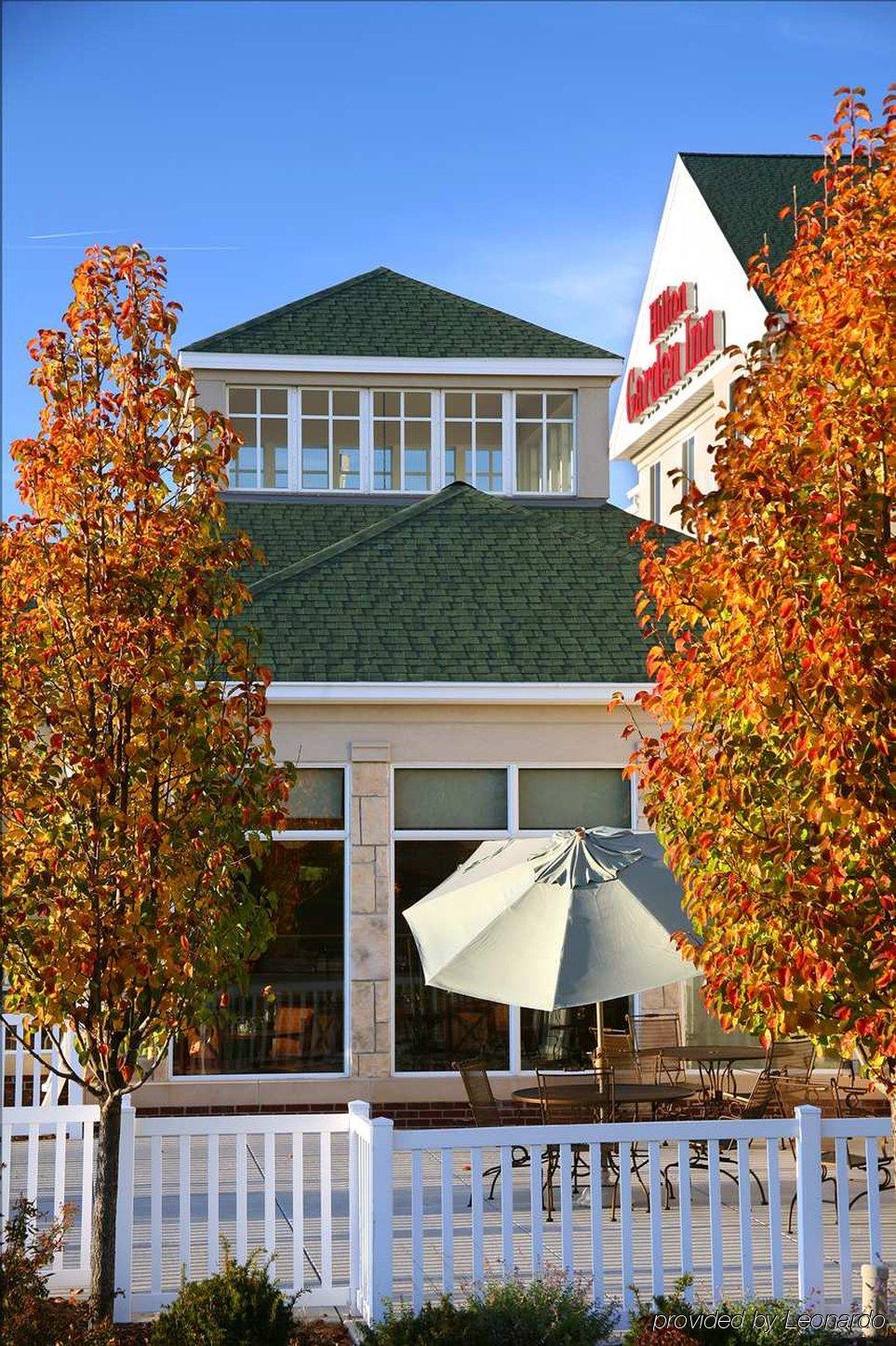 Hilton Garden Inn Omaha West Exterior photo
